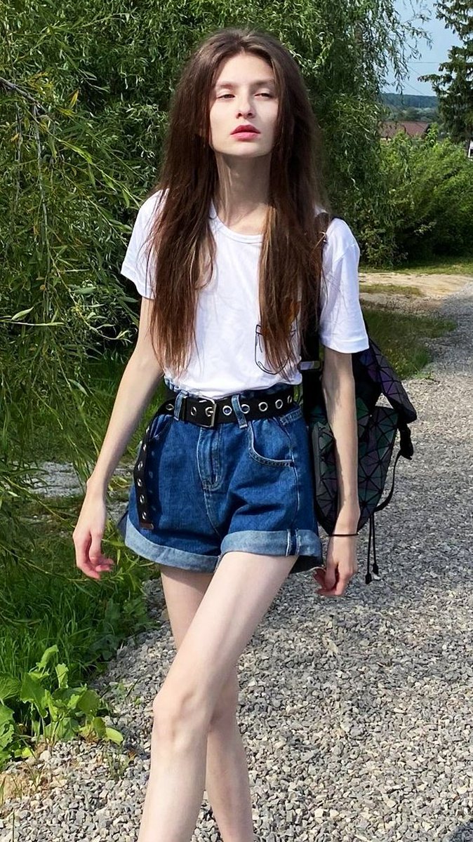 _tsirona's tweet photo. The most debased make their gluttony the test of what is good … never be so misled by these attractions as not to see the transient character of their pleasures
—Gregory of Nyssa

#thinspo #thinspiration #skinny #anorexia #anorexic #ana https://t.co/sdDOV5iOjF