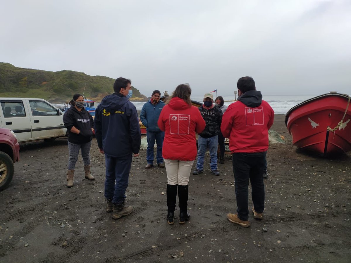 📦 #AlimentosParaChile 🇨🇱 
Con @Gob_Itata y <a href="/sernapesca/">Servicio Nacional de Pesca y Acuicultura 🇨🇱</a> #Ñuble llegamos a 🌊 Cobquecura para hacer entrega de alimentos e implementos de aseo a pescadores afectados por la pandemia. 
🙌 Trabajar de manera mancomunada ayudará a paliar ésta crisis y avanzar hacia la normalidad.