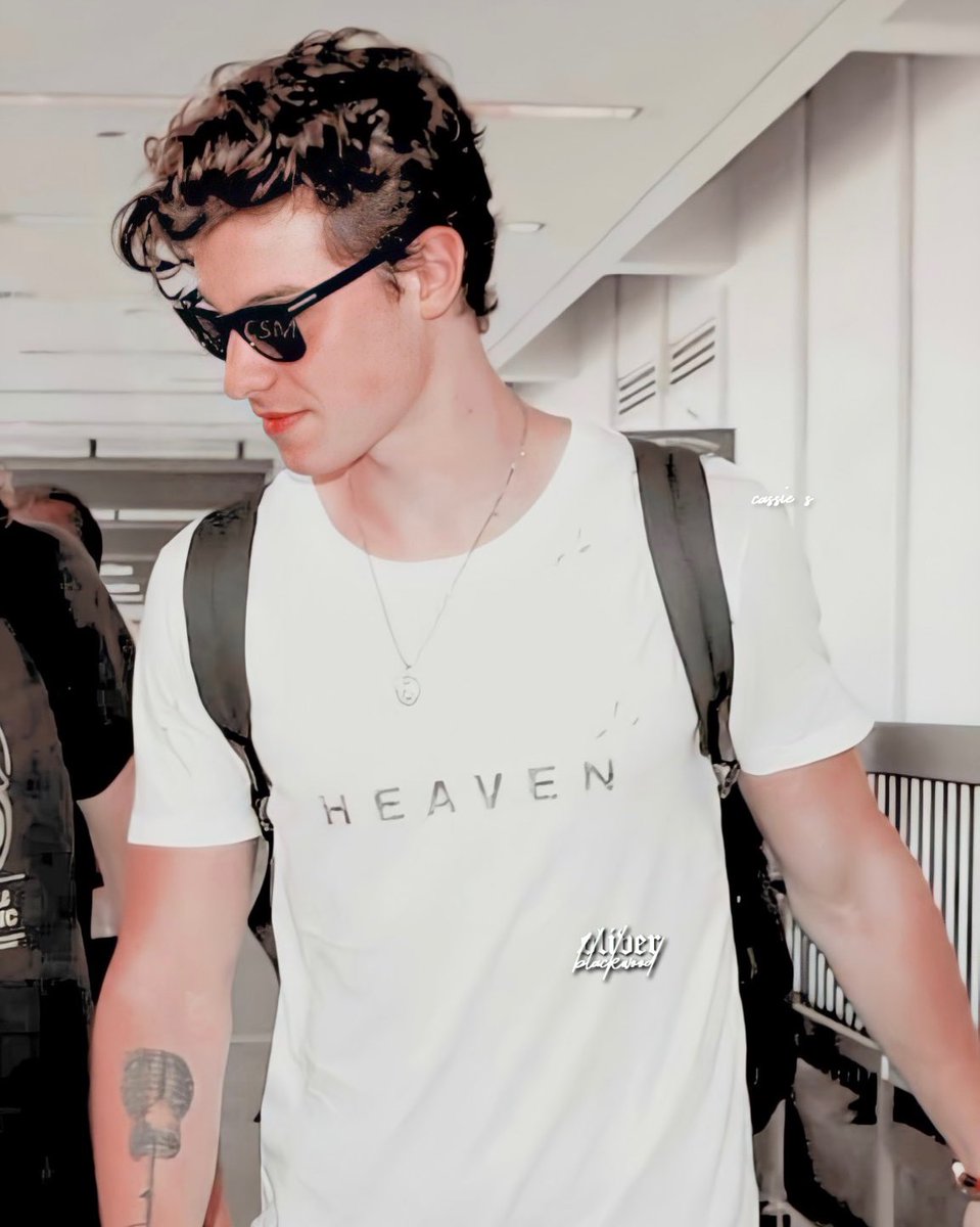 oliverhogws's tweet photo. ⠀
you're the only thing i know and i don't wanna let this go, close to you i feel like i'm at home, can't wait 'til we're alone. https://t.co/iK52TfNO3k