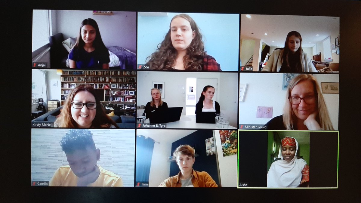AnyaCowley_'s tweet photo. Children from around the globe joined forces this week to deliver a simple but powerful message to world leaders - #SaveOurEducation
Fantastic to work with @sendmyfriend young advocates from the UK who took part in our global #Tellmyleader hangout https://t.co/ynnnzMtKlL