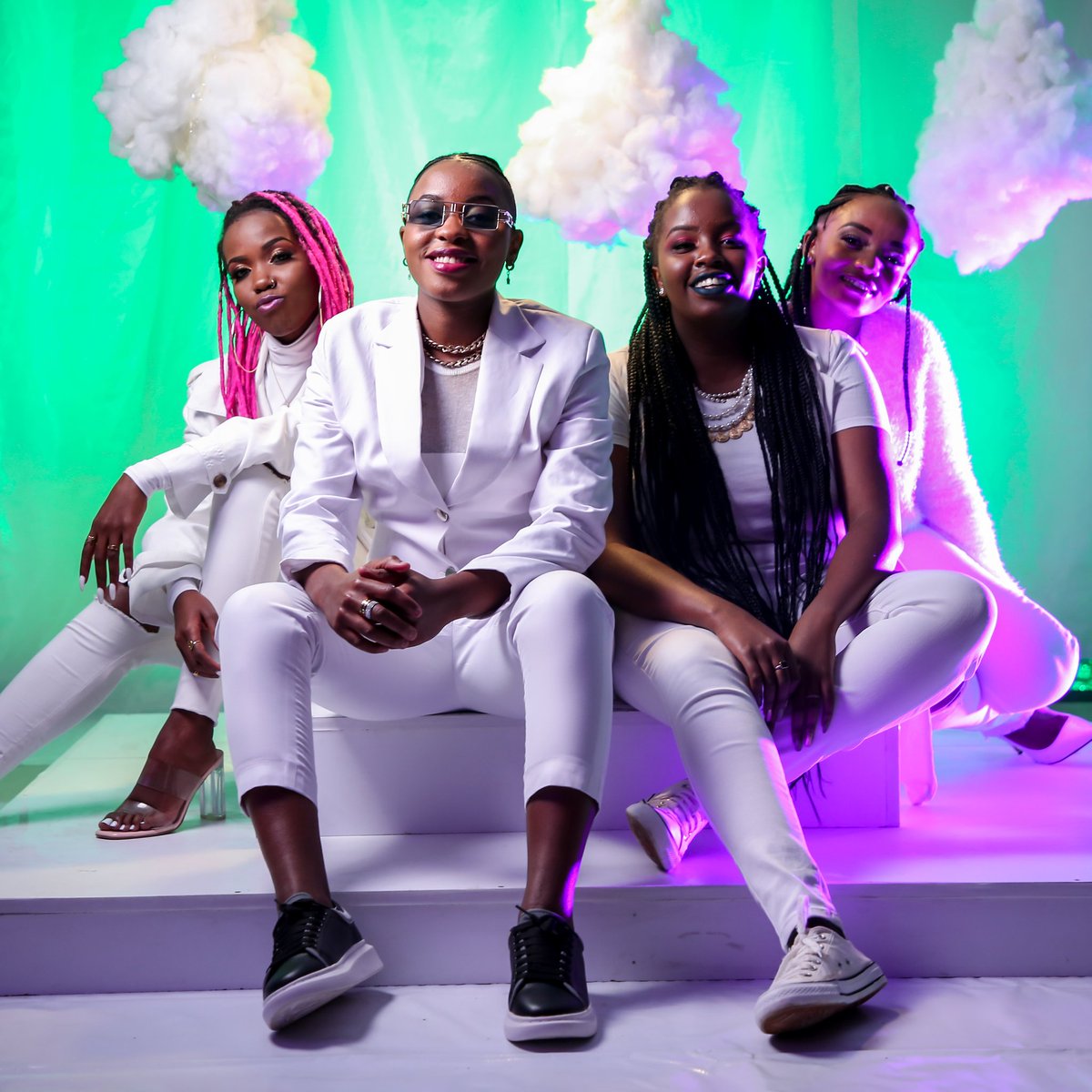Shanisintamei's tweet photo. #NINYESHEE is fresh up on YouTube with the girls @theofficialbranny @karwirwalaura @havocmusiq ✨ 

https://t.co/Vat2uLESbB https://t.co/ivsrF3U69x