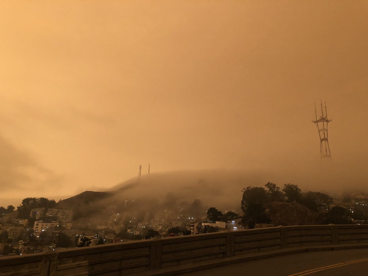 How much longer will the sky be orange / yellow?We're looking at a couple more days at least, says  @ggweather — until the  #wildfires causing the smoke are contained. Or we get a sea breeze. So, expect to wake up to Tatooine/Blade Runner 2049 vibes tomorrow. (  @StarkKev)
