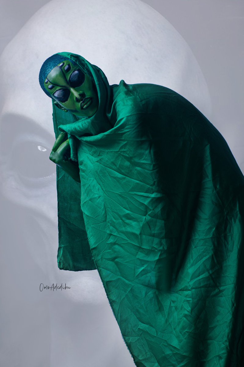 OmoAdedibu_'s tweet photo. I stopped taking pictures of human beings, I now deal with aliens👽 😱... Something different...  Kindly retweet and like 😢. https://t.co/ZXrHoGn1Xu