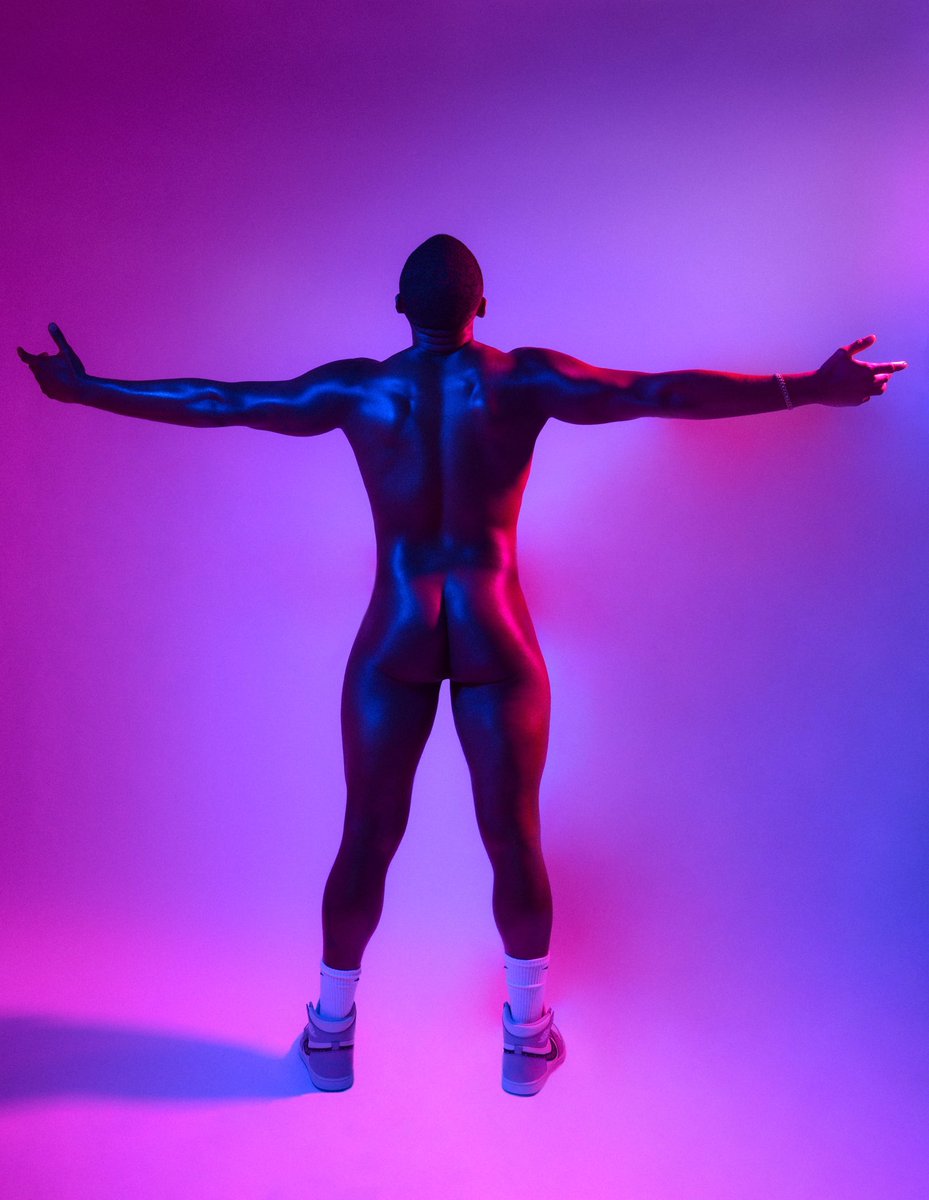 ConfidentEgo's tweet photo. Happy #HumpDay beautiful People! 🙌🏾 #ImBae #JBae #Blessed #Thankful https://t.co/lYUKIhxRff