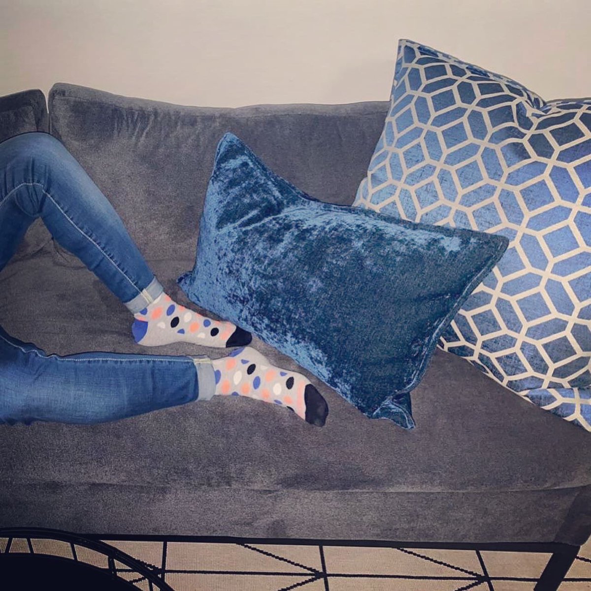 ToePorn's tweet photo. Staying in or stepping out? Wherever you are ToePorn has you covered, cozy and cool 😎 featuring the Cindy Dot socks #sockgame #sockcrazedayz #couchsocks #sockclub #socksforsneakers #coolsocks https://t.co/oqq4d546yn