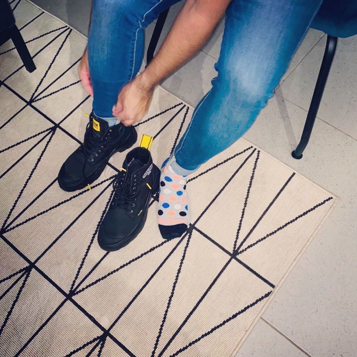 ToePorn's tweet photo. Staying in or stepping out? Wherever you are ToePorn has you covered, cozy and cool 😎 featuring the Cindy Dot socks #sockgame #sockcrazedayz #couchsocks #sockclub #socksforsneakers #coolsocks https://t.co/oqq4d546yn