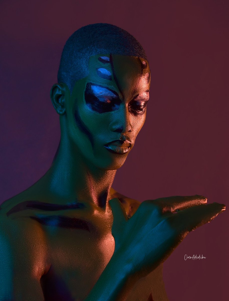 OmoAdedibu_'s tweet photo. I stopped taking pictures of human beings, I now deal with aliens👽 😱... Something different...  Kindly retweet and like 😢. https://t.co/ZXrHoGn1Xu