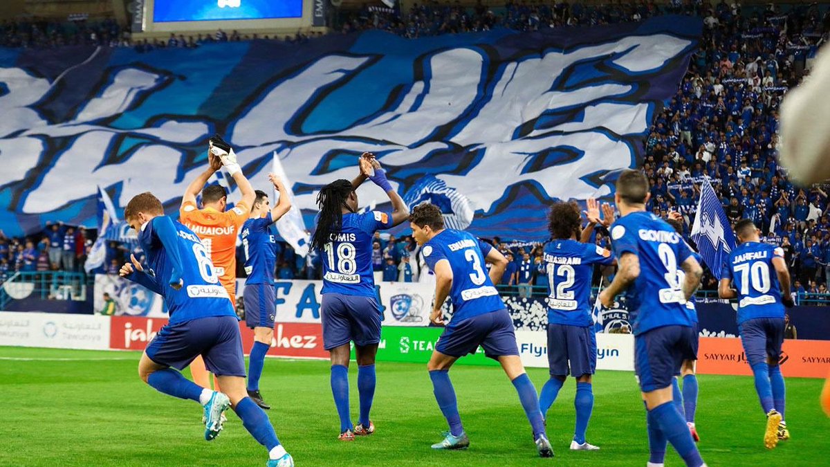 saudpoet's tweet photo. الليلة أكثر من كلام ومحبة
كن القمر فنجال والشمس صبّه
#الهلال_الشباب https://t.co/02bSWrIlPM