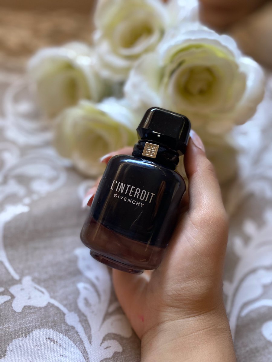 LiloutineBlog's tweet image. Quelle belle découverte ! Ravie de pouvoir tester ce parfum si intense et envoûtant 💃🏻 #GivenchyBeauty #Osezlinterdit