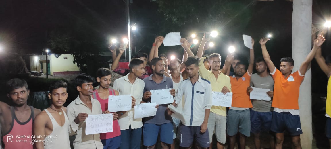 _Rajkr563's tweet image. @PMOIndia ,@narendramodi ,@AmitShah ,@NitishKumar ,@RahulGandhi ,@MamataOfficial ,@yadavtejashwi @PANCHAN36784177 ,@akshaykumar ,@kanhaiyakumar 
Berojgari dur kro ...... .