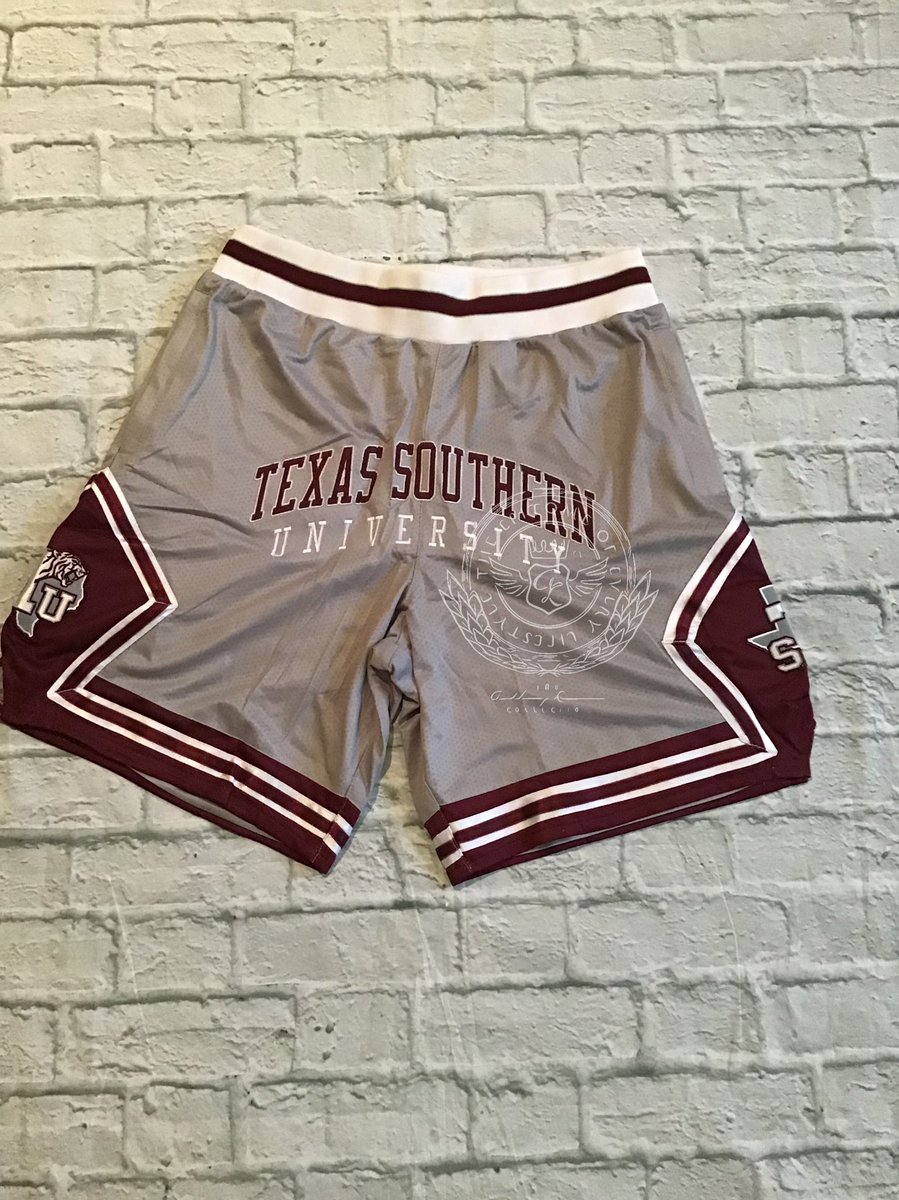ALCollection's tweet photo. Houston we have a problem. #ALCollectionTXSU https://t.co/QfS91pyNsC https://t.co/1IiGBaV5ss