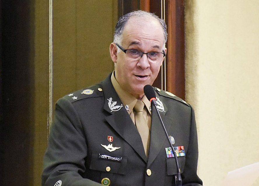 Inbc24's tweet photo. Brazil: After being hospitalized for 10 days at the Armed Forces Hospital in Brasilia, Army General Carlos Sydriao, who was in command of the Army Intelligence Center (CIE), died from COVID-19 on Tuesday morning #Brazil #coronavirus https://t.co/m0XDFXwcZm