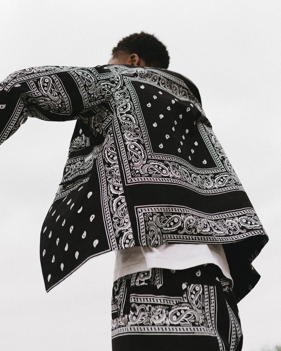 thehundreds's tweet photo. Our long history with paisley returns in an all-new Paisley Print Collection. Each piece of the collection has a unique placement of the pattern. The collection drops tonight at 9 PM PST / Midnight EST / 10 AM BST.

Shot by @instabaeth 
Modeled by @YungKelan https://t.co/oTZ3lUE6SK