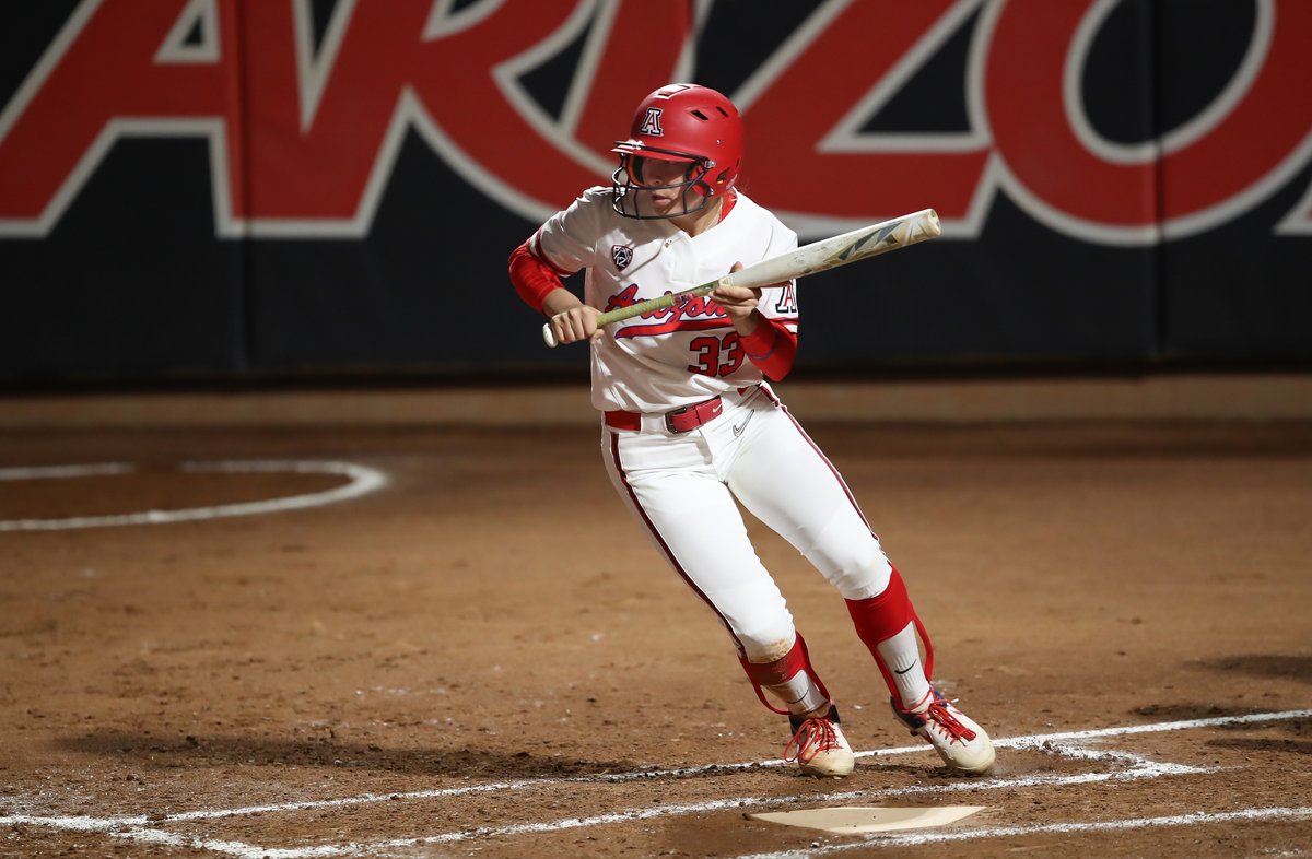 ArizonaSoftball's tweet image. 𝟐𝟎𝟐𝟎 𝐒𝐞𝐚𝐬𝐨𝐧 𝐒𝐧𝐚𝐩𝐬𝐡𝐨𝐭 » 𝐈𝐬𝐚𝐛𝐞𝐥𝐥𝐚 𝐃𝐚𝐲𝐭𝐨𝐧

• Led the team with 10 steals, the most by a UA freshman since 2012 despite the abbreviated season
• Was 1 of 4 players in the Pac-12 to steal 10+ bases without being caught
• Hit .302 with a homer vs. WMU
