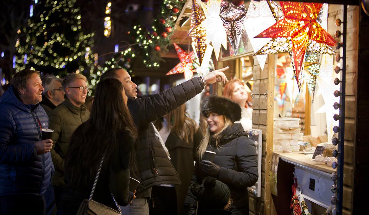 yorguest's tweet image. 🎄Over the last few weeks we have taken SO many bookings throughout the festive season for this year, so if you're planning on having a mini break in York over Christmas, book early! 🙌

yorguest.com

#Christmasmarkets #feelathomeinyork