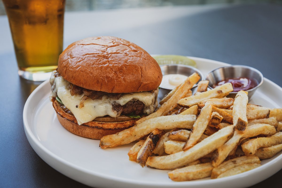 It's the last week of Can't Stop The Hop! Come try our 2019 Hamburger Hop winning burger, and $1 from every burger sold will be donated in support of the Restaurant Employee Relief Fund! 🍔🍻