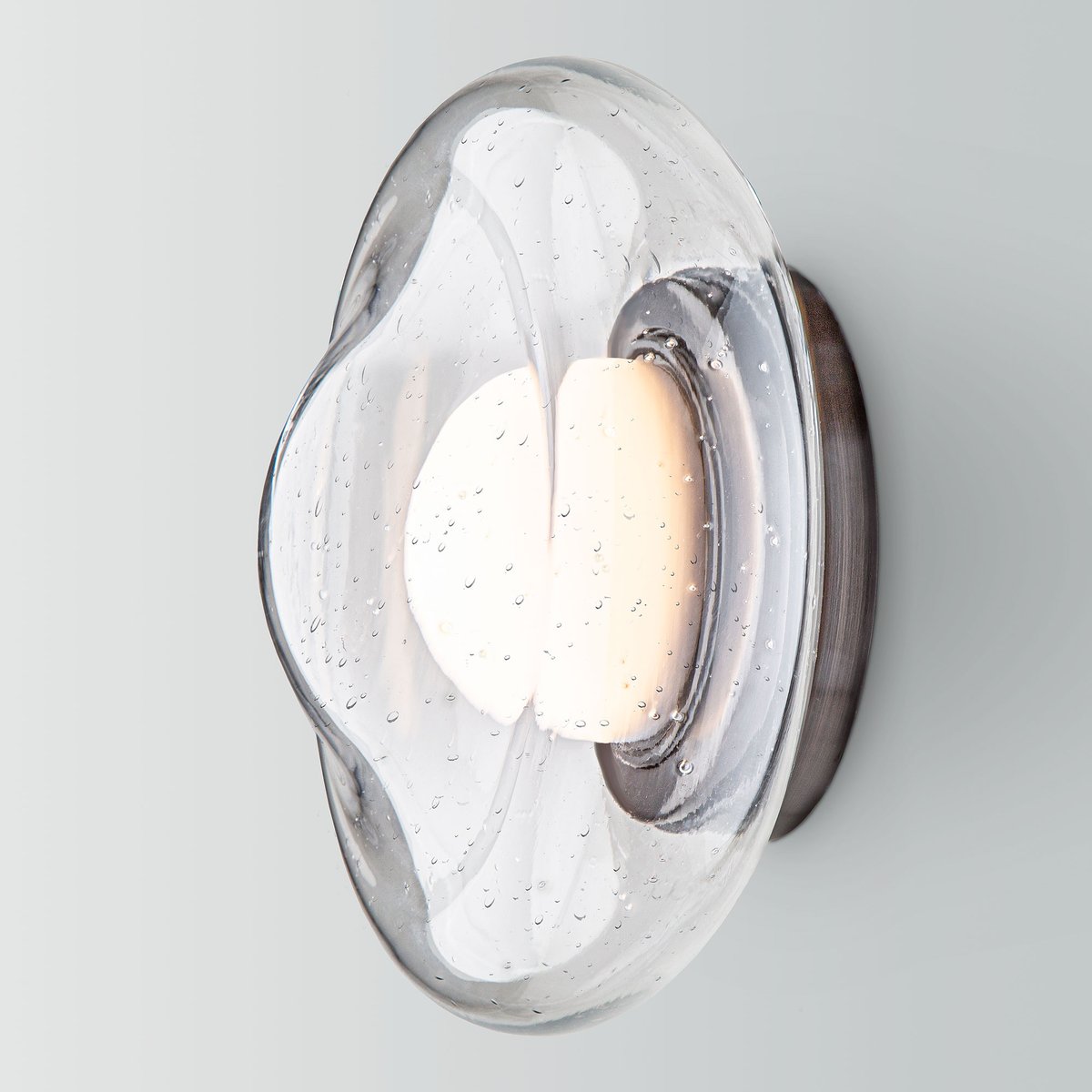 ScottLampCo's tweet photo. We just added some new items to our website! This fixture is item 6739-M1 featuring an Oil Rubbed Bronze finish and unique Seedy Glass diffuser. Check out our website for more details and other new releases! - https://t.co/oAb50tsh8a https://t.co/OoK7QABnON
