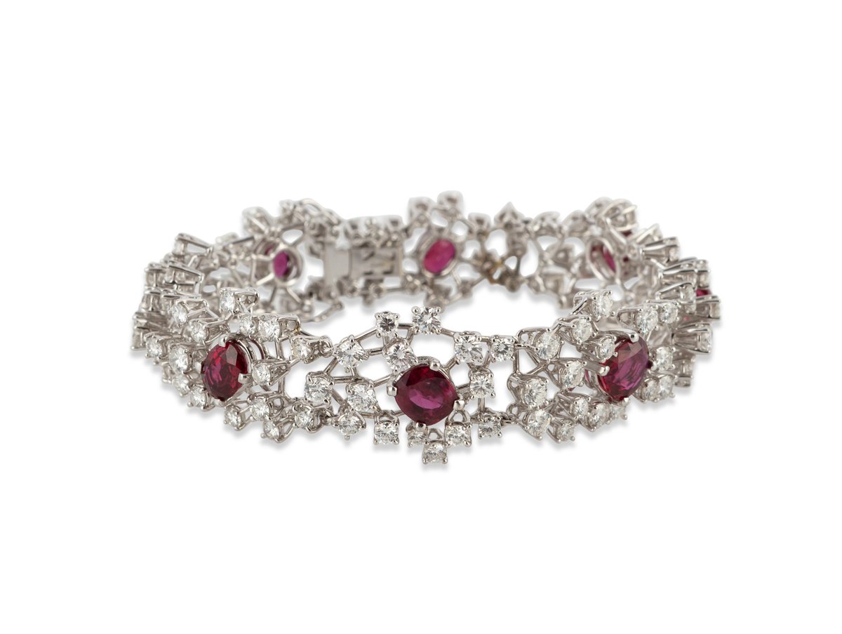 AuctionsJones's tweet photo. Be sure to check out our Fine Jewelry, Watches &amp; Timepieces Auction Sept 16@11AM!The online-only auction features: Diamond ruby &amp;white gold bracelet;Swiss enameled gold musicalbox;Fancy yellow diamond ear studs; &amp; 4pcVanCleef&amp;Arpels diamond&amp;goldsuite       https://t.co/pDG5NoTjFP https://t.co/n25kczZc1I