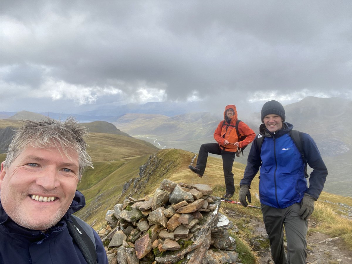 robinmckelvie's tweet photo. Epic day savouring wild &amp; wildly beautiful mountains around @blacksheephotel Cluanie Inn. @abacus_mg guided us expertly around 20km &amp; 3 Munros in very strong winds. Lots of sun too, laughs &amp; the life affirming moments the Highlands serve up with such wild abandon. @VisitScotland https://t.co/EoVpdmZOi3
