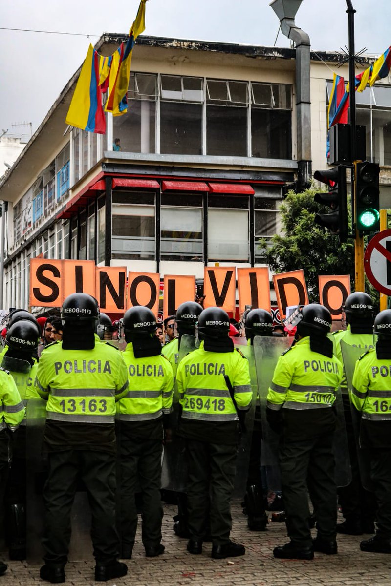 bogotarteurbano's tweet image. Sin perdón y sin Olvido #PoliciaCriminal