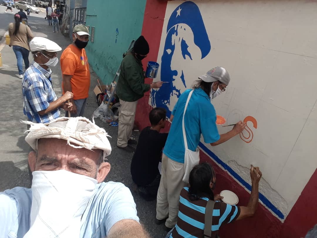 eugeniapinero's tweet photo. #DóndeEstaCarlosLanz. Es la pregunta la que venimos haciendo como magisterio y como pueblo a las autoridades desde hace #UnMesSinCarlosLanz @TarekWiliamSaab https://t.co/hpZ6aynx43