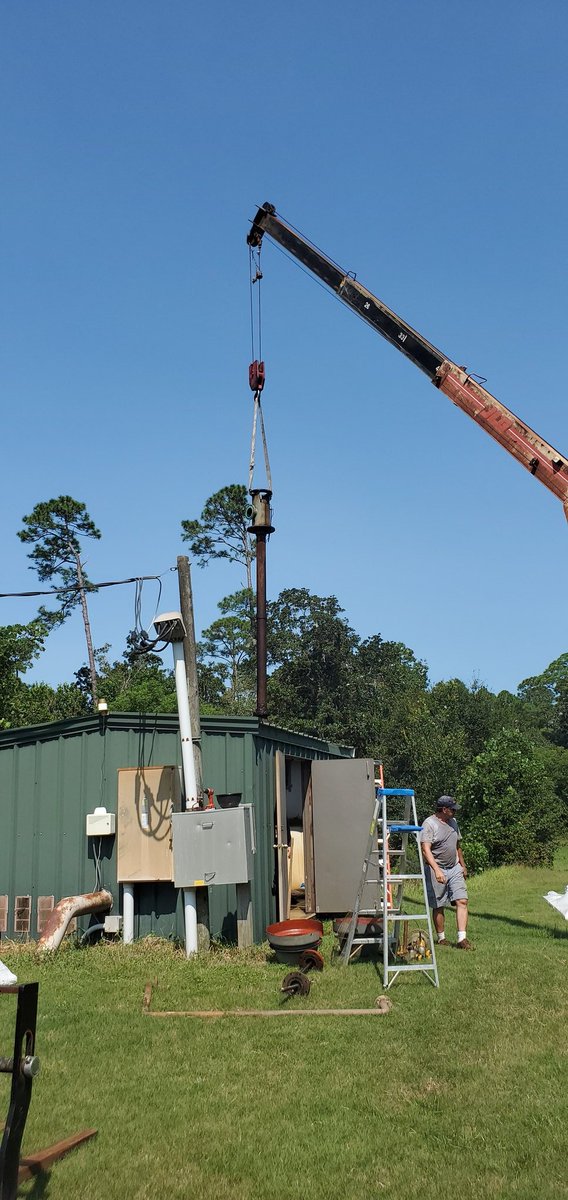 SeigleBill's tweet photo. Demolition of the old pump station at Osceola Golf Course, in the beautiful City of Pensacola.
Installation of new Rain Bird pump station tomorrow.
#FISOUTDOOR #RBGOLF #RBPumps https://t.co/0clWLY3L4t