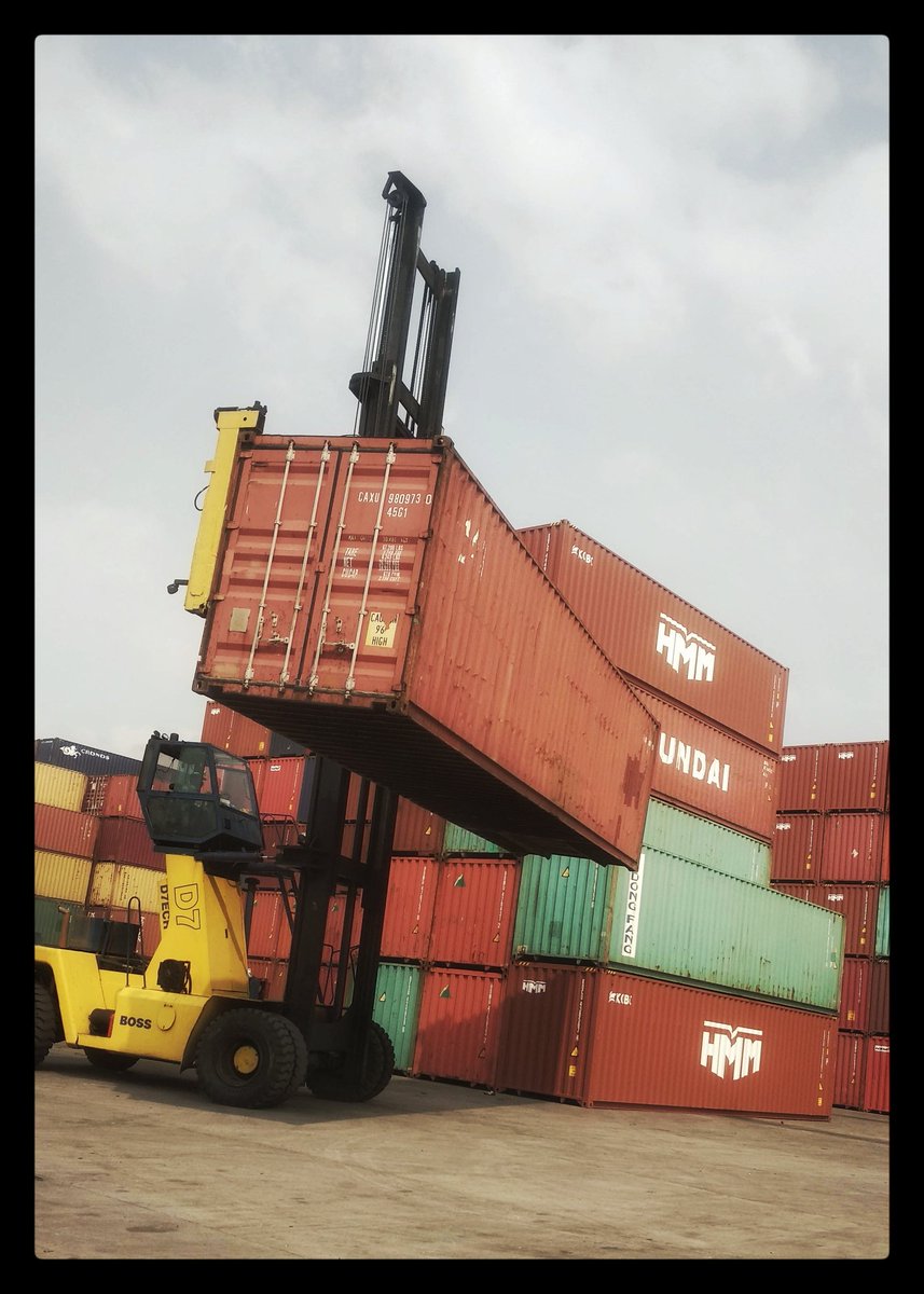 auto_stand_up's tweet photo. kembali ke garda depan 

#anaklogistik https://t.co/l77bQcbDaA