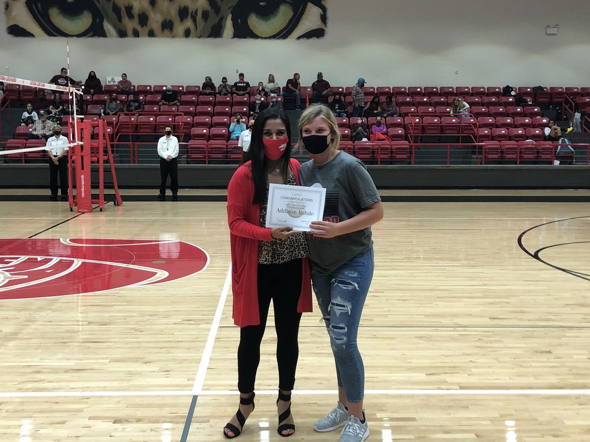 Last night we got to recognize our first Middle School Athletes of the Week! 
7th grader Avery Jespersen and 8th grader Addison Rohde were chosen based on a good week of practice and great games against China Spring. Congrats ladies!
#LISDFutureFocus <a href="/LMSLadyLeps/">LMS Lady Leps</a>