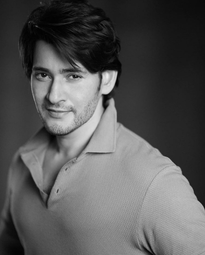 movilti's tweet photo. OMG!!! 🔥🔥🔥 @urstrulyMahesh #killinglook 😍😘🤩💕#postpackupshot #PostCovidBreak @avigowariker 
@thetyagiakshay #brandshoot 

#movilti #Mahesh #maheshbabu #maheshghattamaneni #maheshbabufans #maheshbabufanclub 

Follow : https://t.co/G8JeVQ2xCX https://t.co/DPnK5wojdf