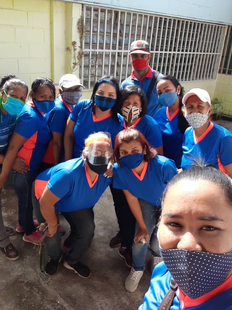 JosePenb's tweet photo. #09deSEPT Jornada de Mantenimiento voluntario en el PENB JOSÉ ANTONIO MAITIN, tomando las medidas de bio-seguridad.#6DVenezuelaElige @MarcoTorresPSUV @Marbellaluque        @NicolasMaduro @aristobulopsuv @MPPEDUCACION @CRIFPMA https://t.co/9qxe3cHX7a