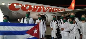 PedroRGxCuba's tweet photo. @DiazCanelB @Granma_Digital Nuestros médicos son héroes de estos tiempos, #Cuba inunda el mundo con su solidaridad. #CubaSalvaVidas #SomosCuba #1GirasolParaCuba #QbaD♥️🌻 https://t.co/DHhpumwVZt