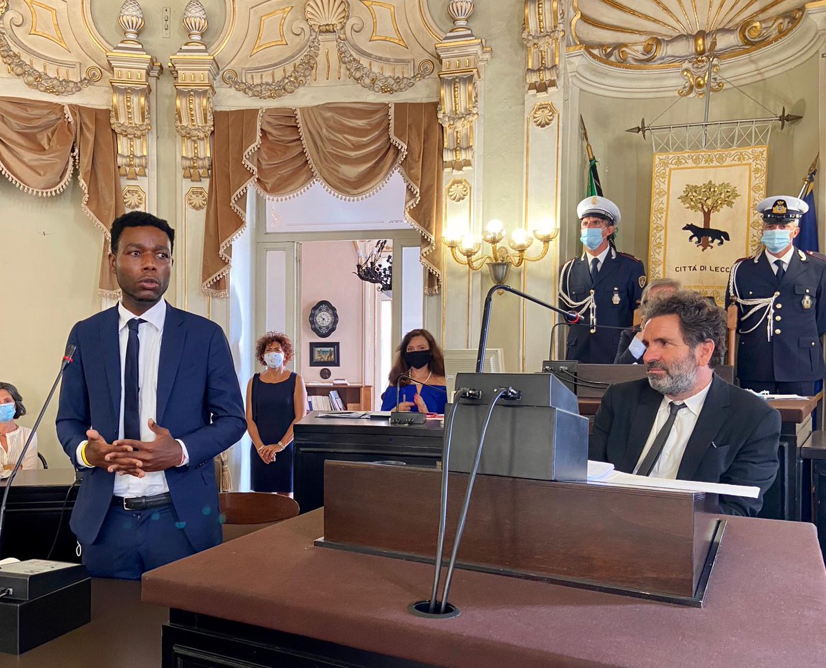 <a href="/ValeFragassi/">valentina fragassi</a>: “La cittadinanza onoraria di #Lecce a <a href="/YvanSagnet/">Yvan Sagnet</a> è il giusto tributo alla lotta del 2011. Fuga della minoranza coerente con la propaganda xenofoba: da che parte stanno? Con gli sfruttati o con gli sfruttatori”

👉 bit.ly/2R6fB26