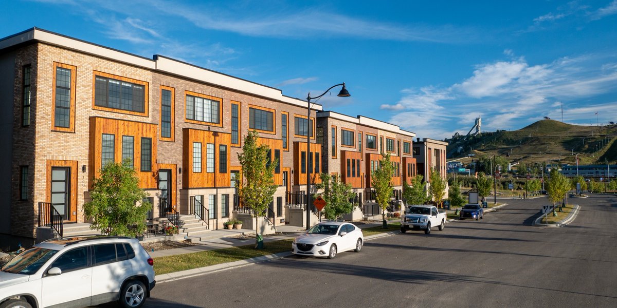 What a great day to come and say hello at Hudson West!
.
.
#livehudsonwest #greenwichyyc #westcalgary #yychomes #yycliving #townhomes #yycrealestate #showhome