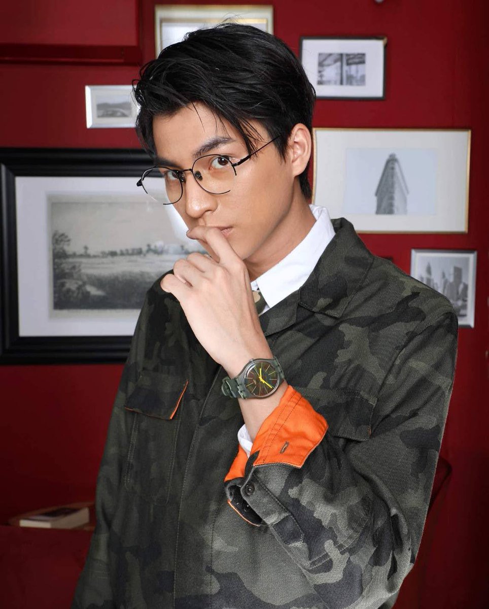 we all know mew softened him up and made him more feminine like in different sspects and allowed him to embrace just being himself w/o the toxic masculinity mindset, and that only adds to what makes him attractive- its the tenderness infused with his masculinity