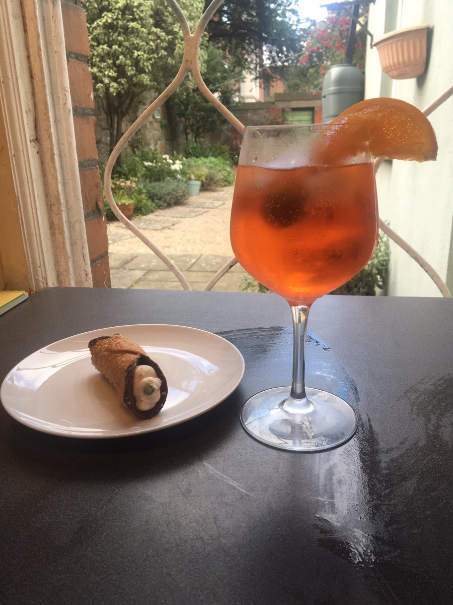 /5 ...with  #Venice on my mind when I got home, I thought a Spritz was called for... (and a little home-made canola). It will do... It will have to do...  #Art  #Italy  #Venice  @NGIreland