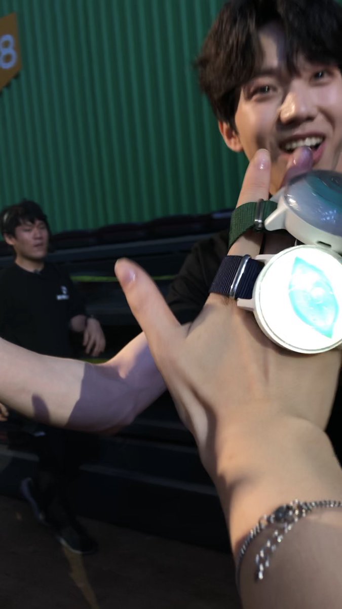 - a thread for Yoon Dowoon's muscles as you wish,,,