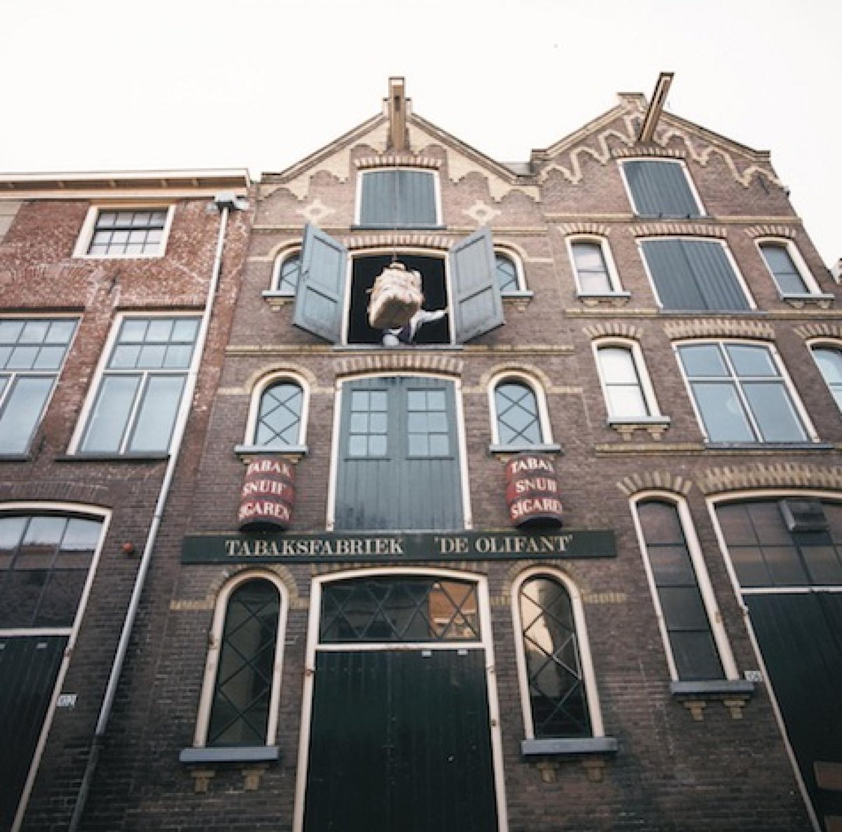 🎉 Twee dagen Open Monumenten Dag in Kampen! 🎉 Op zaterdag 12 en zondag 13 september gaat de Open Monumentendag ondanks Covid-19 tóch door! En… je hoeft er niet eens de deur voor uit!  Je leest hier alles over de monumenten, de film, de activiteiten: bit.ly/2Sm5Gp2