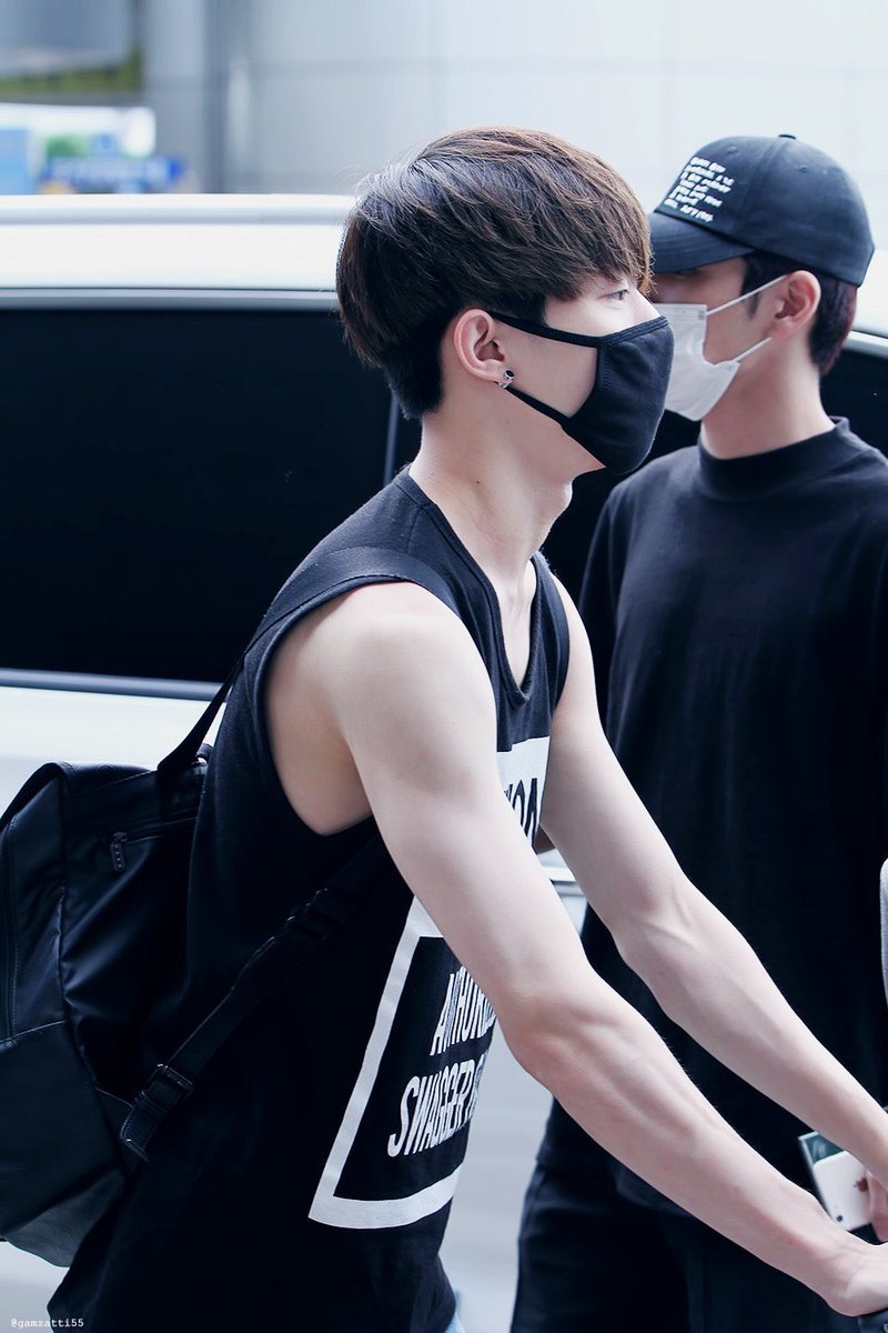 - a thread for Yoon Dowoon's muscles as you wish,,,