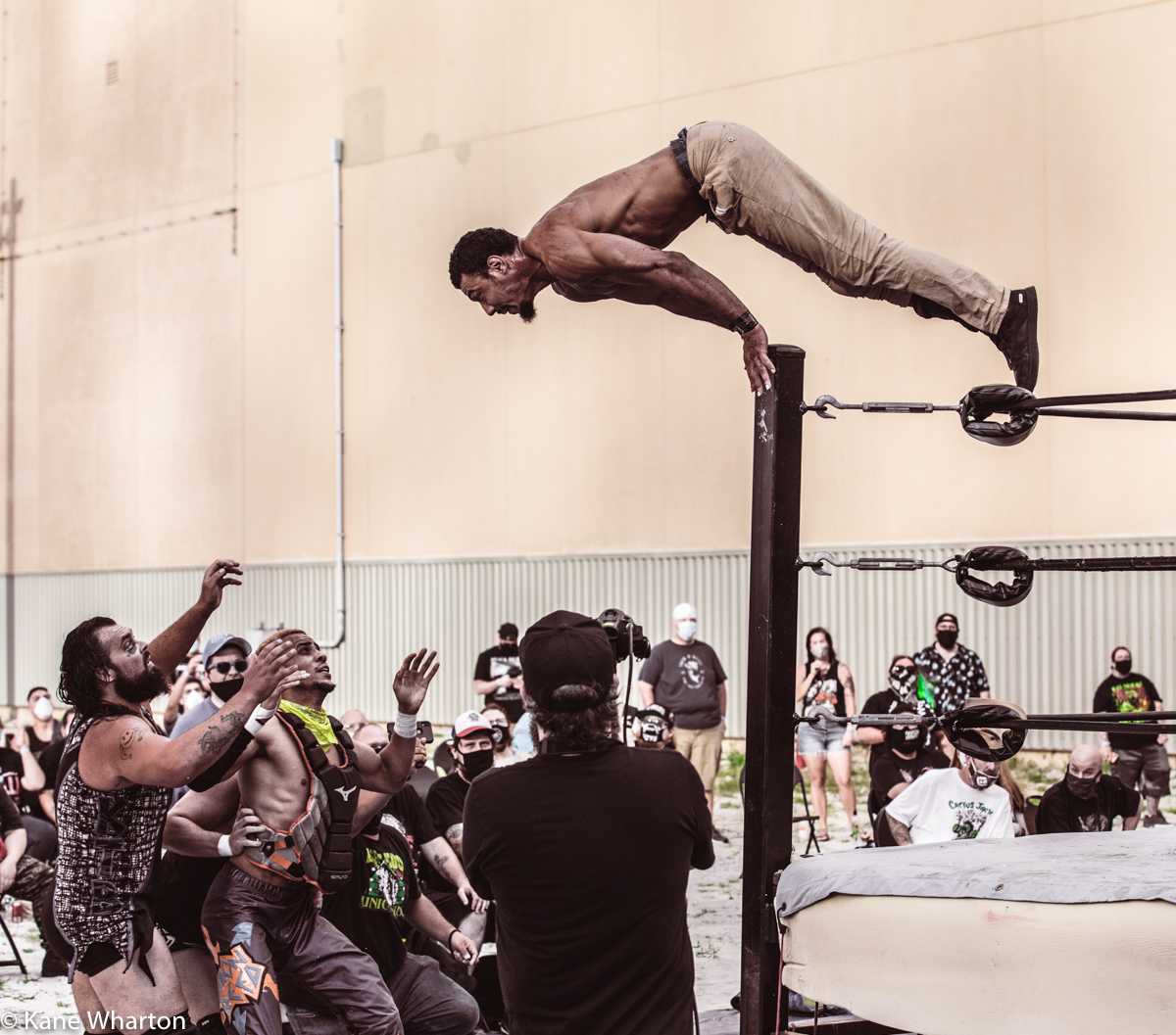 Kane_B13's tweet photo. How amazing was it to see AR Fox come to #GCW this Summer?? #GCWTOS5 #TOS5 #TournamentofSurvival #scramble  #ARFox #GCW https://t.co/GfB66fMXTG