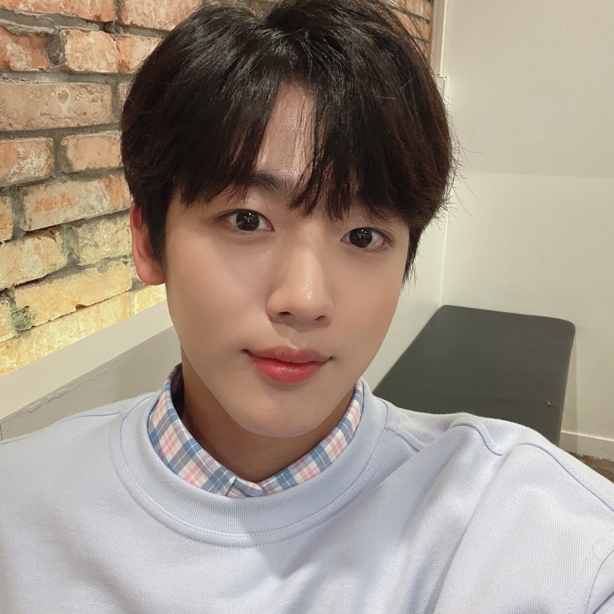 하루를 마무리하는 시간까지 함께해주셔서 진심으로 감사드립니다😊 매번 아쉬운 영상통화지만, 요한이와 함께 행복하셨기를 바랍니다🙌 이번 주도 모두 건강 조심하세요❤️

#위아이 #WEi #김요한 #KIMYOHAN