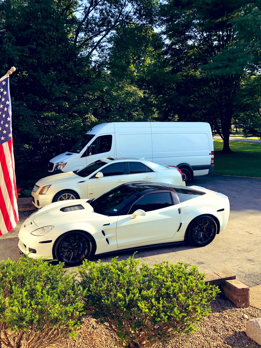 K_Adams90's tweet photo. Fuckk window shoppin boyy i gotta have it. #ZR1 #4digitclub #CTSV #BenzSprinter # https://t.co/UdKIV3m4HT