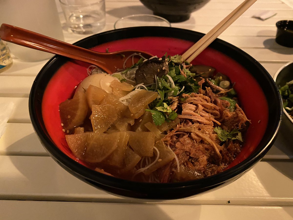 AliceChauCat's tweet photo. The first time going out to eat with the little one since March! Had a relaxed time @BowlsD1 felt very safe and clean. Support Irish business and  the Chinese community! 💪🏼 @DCNYF @irishchinese #Foodie https://t.co/b091CzGwWl