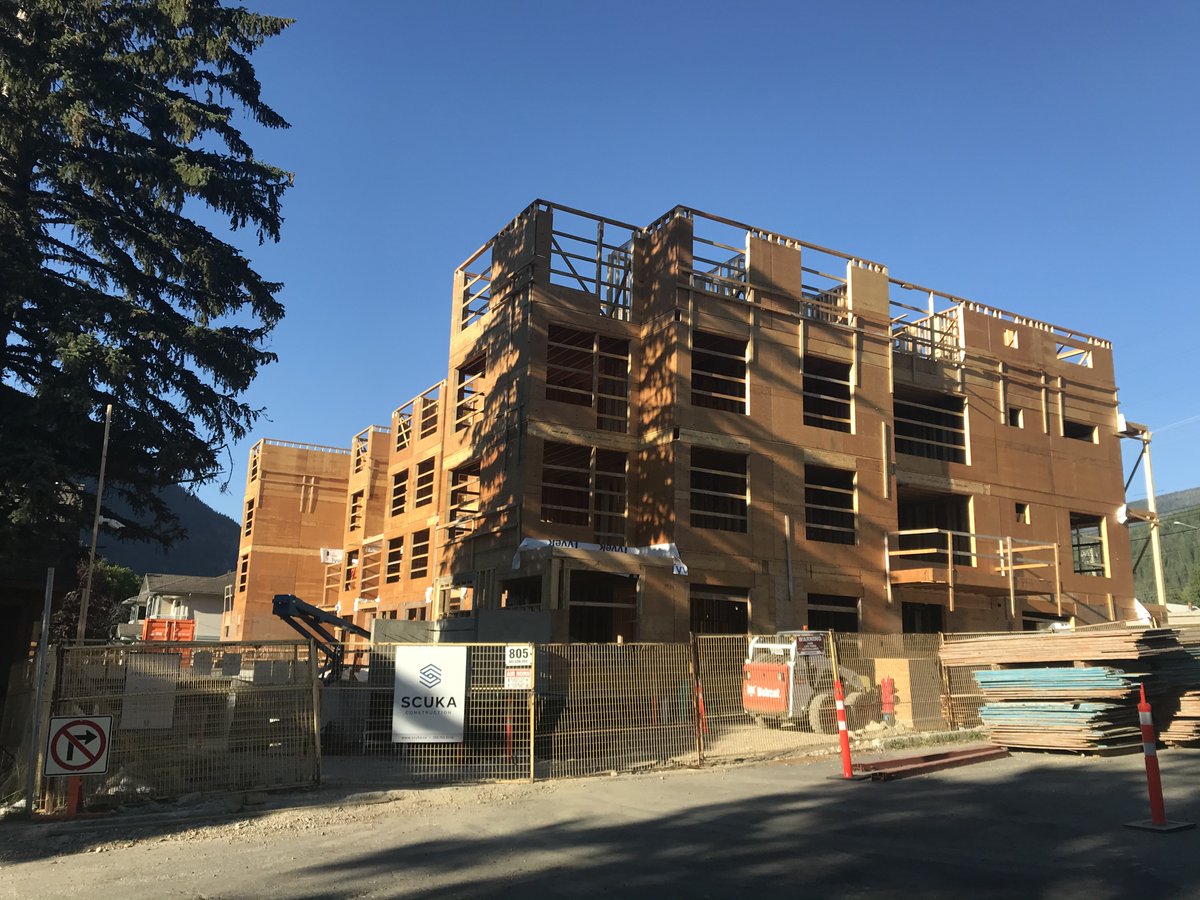 Wonderful to see the progress at Lakeside Place, a #NelsonCaresSociety #seniorshousing project in Nelson BC. The project will provide much needed #affordablehousing and program space. A beautiful design by @NSDA and construction by Scuka.