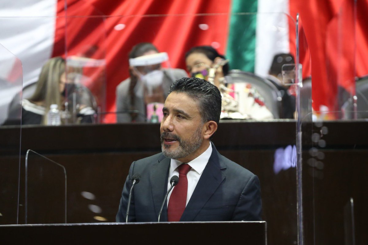 cruz_roa's tweet photo. Desde la tribuna de la @Mx_diputados, en el marco del 2o informe del Gobierno de México y a nombre del @GPPRIDiputados, refrendamos la voluntad de sumar como oposición que construye, no que destruye. #PorMéxico 🇲🇽 https://t.co/17O7OThRgQ