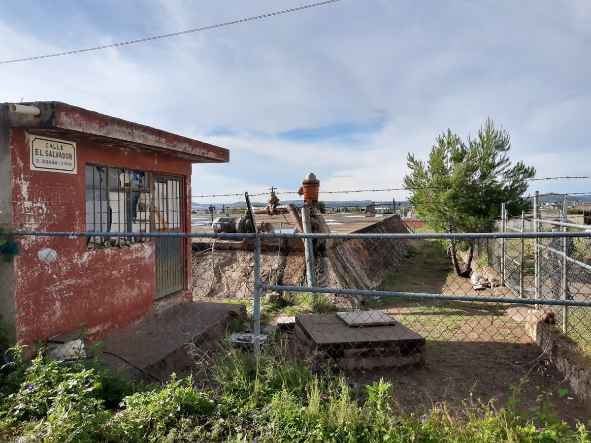 ntrzacatecas's tweet photo. #Entérate #Fresnillo Autoridades del ayuntamiento dieron arranque a la cuarta etapa de sectorización en el municipio, con la cual se pretende abatir el problema de abastecimiento de agua en la parte más alta de la zona norte. #NTR 
📰https://t.co/lNDHoNTeIA https://t.co/TpXjal38bk
