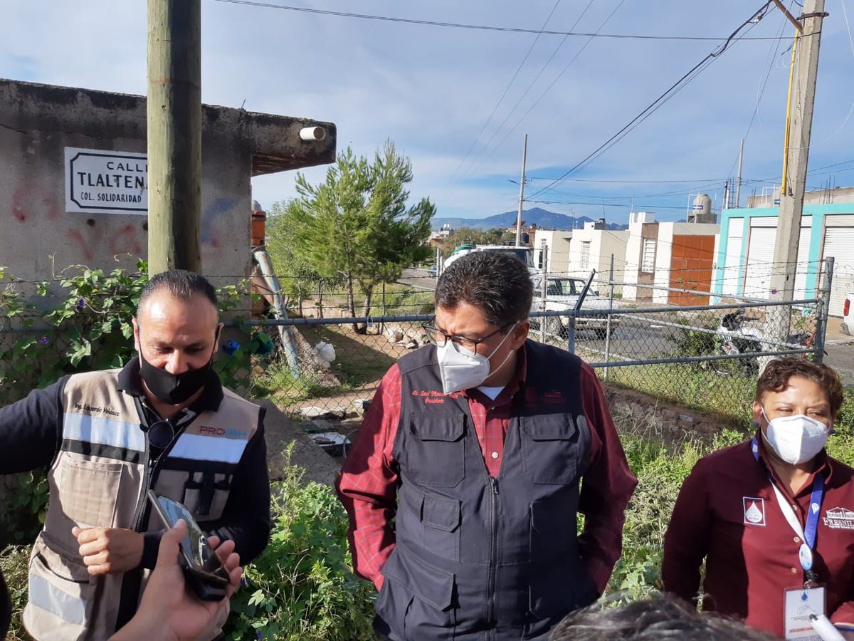 ntrzacatecas's tweet photo. #Entérate #Fresnillo Autoridades del ayuntamiento dieron arranque a la cuarta etapa de sectorización en el municipio, con la cual se pretende abatir el problema de abastecimiento de agua en la parte más alta de la zona norte. #NTR 
📰https://t.co/lNDHoNTeIA https://t.co/TpXjal38bk