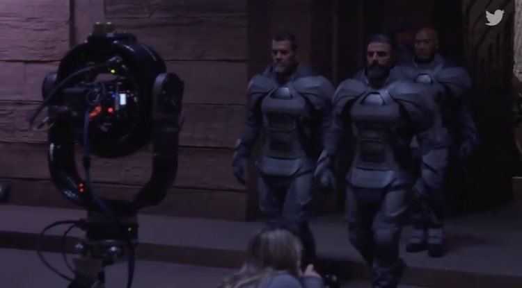 oscar isaac in dune as pingu, a thread: