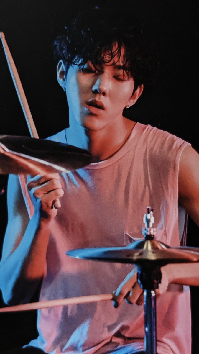 - a thread for Yoon Dowoon's muscles as you wish,,,