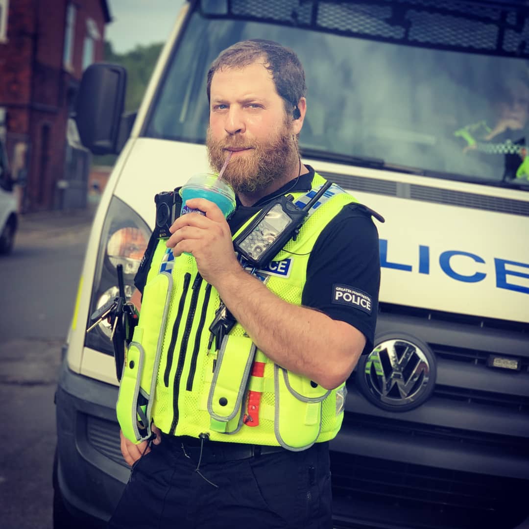 TruckerMozzi's tweet photo. When they catch me taking a moment to cool down after a long hot day on duty

#fridaypatrol #CommunityEngagement https://t.co/89bH39kabr