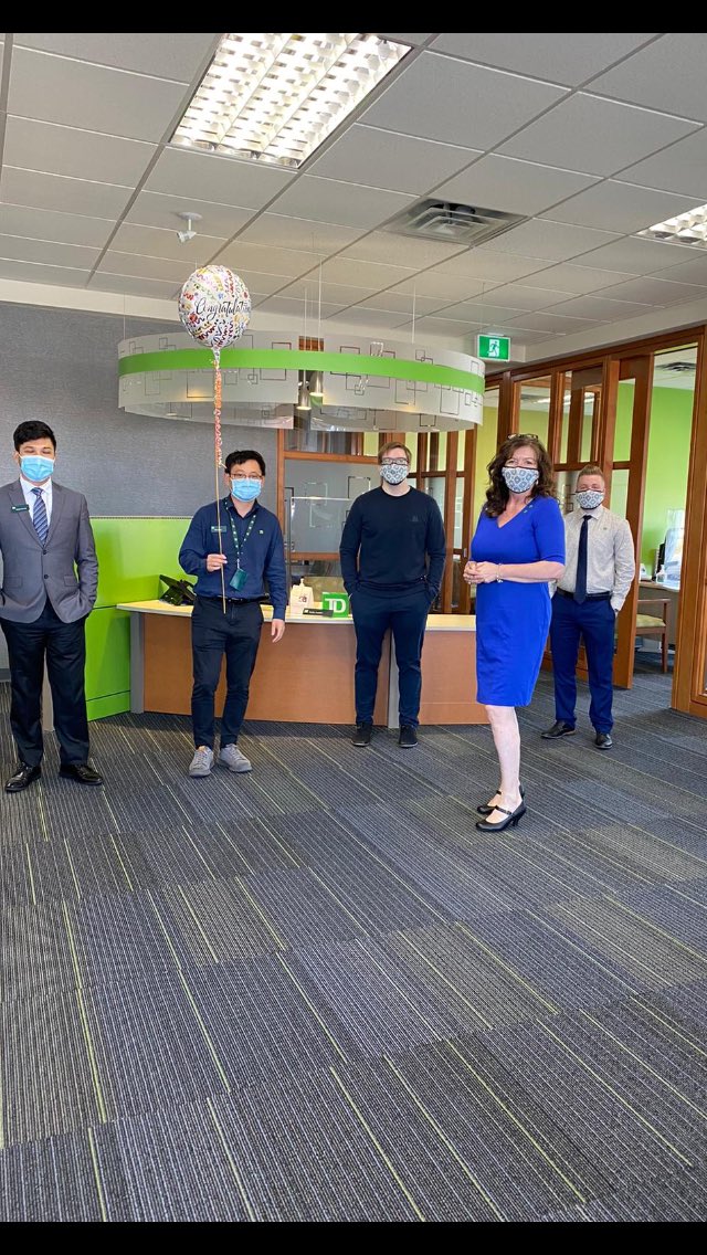 Congratulations Xiao on successfully defending your thesis!!! <a href="/nicjenduke/">Nicole Duke (she/her)</a> <a href="/MuirChris_TD/">Chris Muir</a> @oiclet <a href="/xiongxiao138/">Xiao Xiong</a> <a href="/AngieOkeke/">AngelOkeke</a> @alexgrussell88